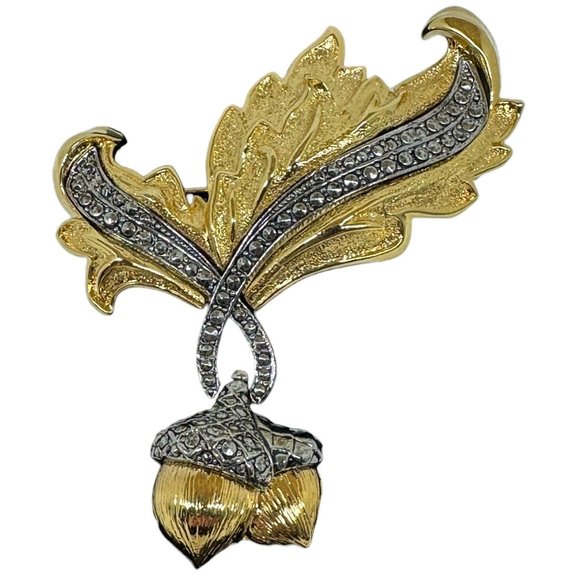 Avon Jewelry - Avon Vintage Acorn Brooch